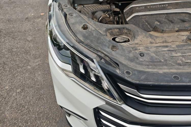 Used SAIC MAXUS G50 2021 1.5T Manual Comfort A Right Front Headlight