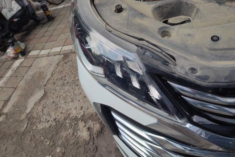 Used SAIC MAXUS G50 2021 PLUS 1.5T Automatic Cruise Version Right Front Headlight