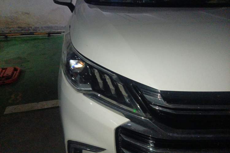 Used SAIC MAXUS G50 2021 1.5T Automatic Comfort Touring B Right Front Headlight