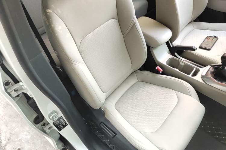 Used SAIC MAXUS G50 2021 1.5T Manual Comfort A Right Front Seat