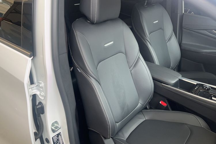 Used SAIC MAXUS G50 2021 PLUS 1.5T Automatic Escort Edition Right Front Seat