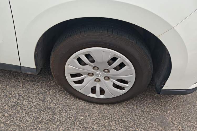 Used SAIC MAXUS G50 2021 1.5T Manual Comfort A Right Front Wheel Hub