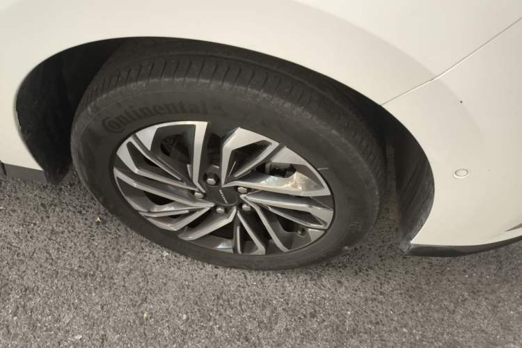 Used SAIC MAXUS G50 2021 PLUS 1.5T Automatic Pilot Edition Right Front Wheel Hub