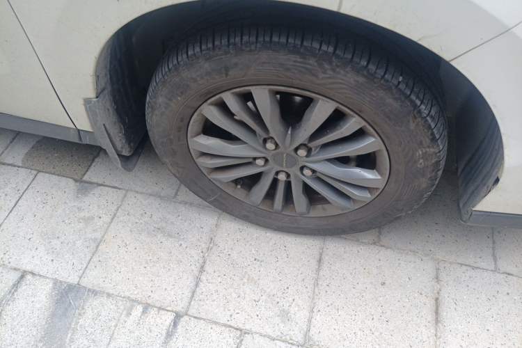 Used SAIC MAXUS G50 2021 1.5T Automatic Comfort Touring B Right Front Wheel Hub