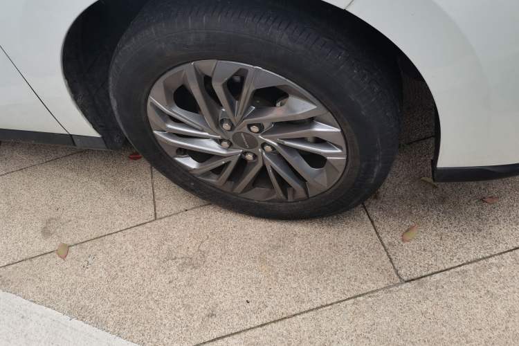 Used SAIC MAXUS G50 2021 PLUS 1.5T Automatic Cruise Version Right Front Wheel Hub