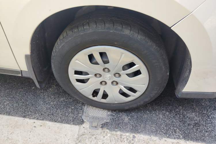 Used SAIC MAXUS G50 2021 1.5T Automatic Chanyou A Right Front Wheel Hub