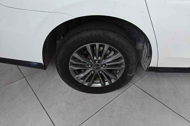 Used SAIC MAXUS G50 2021 1.5T Automatic Comfort Touring B Right Rear Wheel Hub