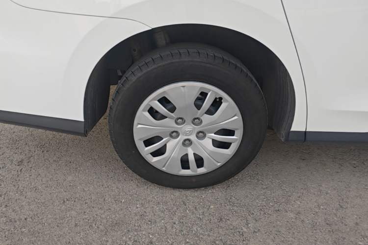 Used SAIC MAXUS G50 2021 1.5T Manual Comfort A Right Rear Wheel Hub