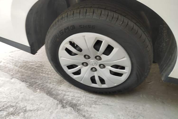 Used SAIC MAXUS G50 2021 1.5T Manual Comfort A Right Rear Wheel Hub