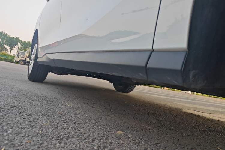 Used SAIC MAXUS G50 2021 1.5T Manual Comfort A Right Side Sill