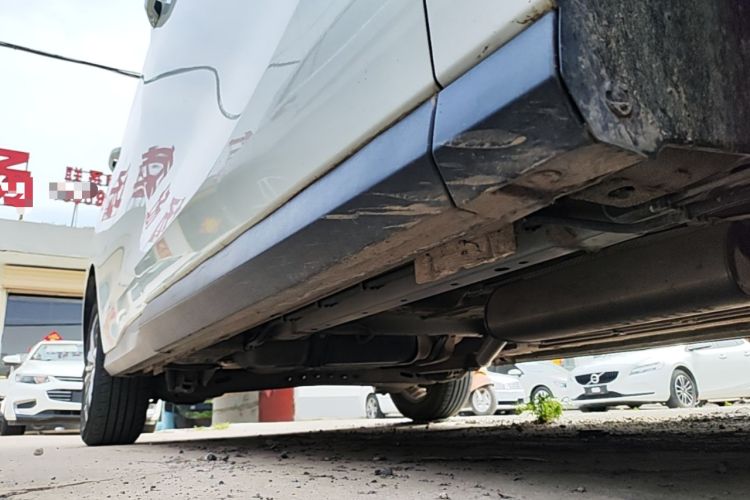 Used SAIC MAXUS G50 2021 1.5T Automatic Comfort Touring B Right Side Sill