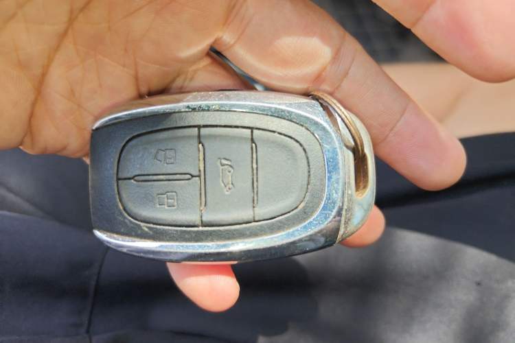 Used SAIC MAXUS G50 2021 1.5T Manual Touring B Vehicle Key