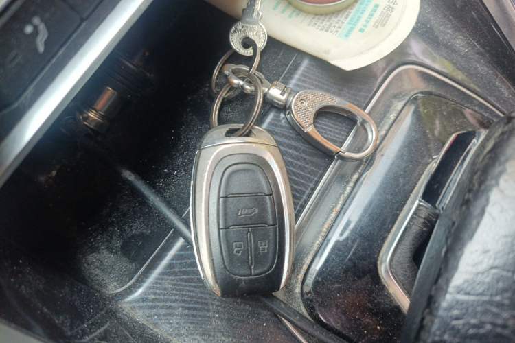 Used SAIC MAXUS G50 2021 1.5T Automatic Comfort Touring B Vehicle Key