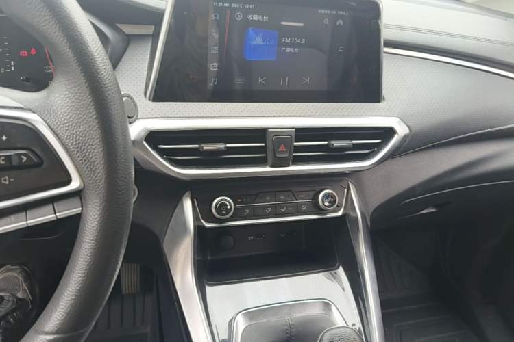 Used SAIC MAXUS G50 2022 1.5T Manual Comfort B Audio And AC Panel