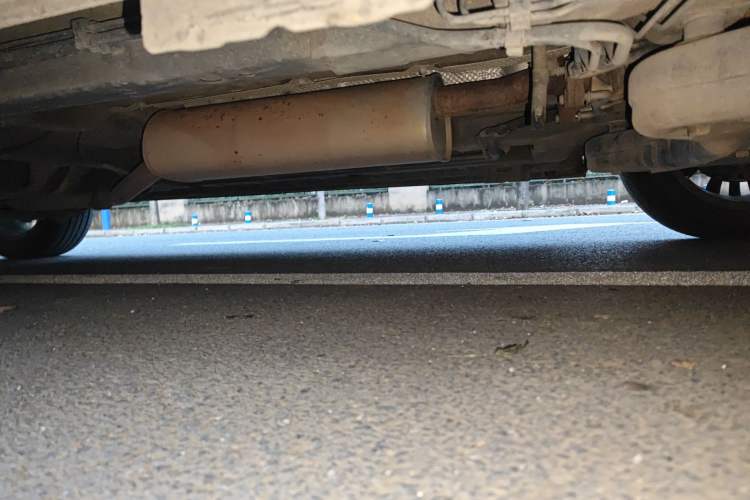 Used SAIC MAXUS G50 2022 1.5T Manual Comfort B Chassis Front Right