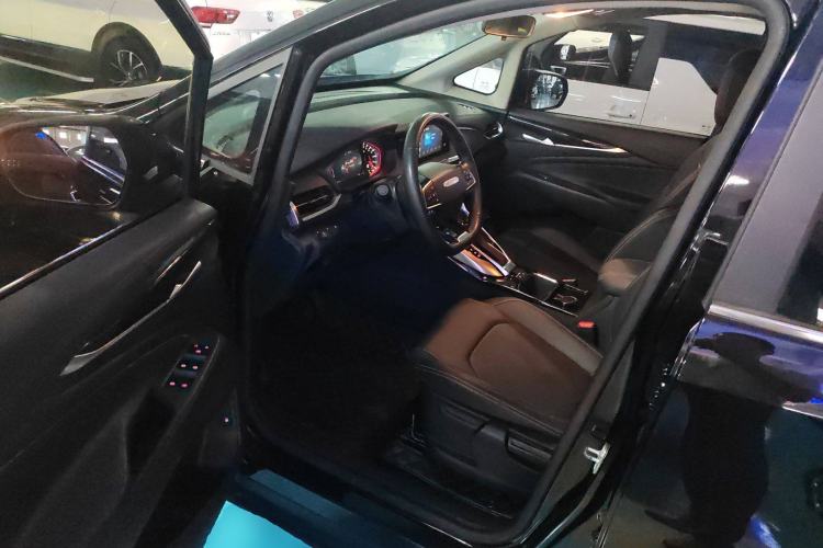 Used SAIC MAXUS G50 2022 1.5T Automatic Comfort Touring B Driver Seat