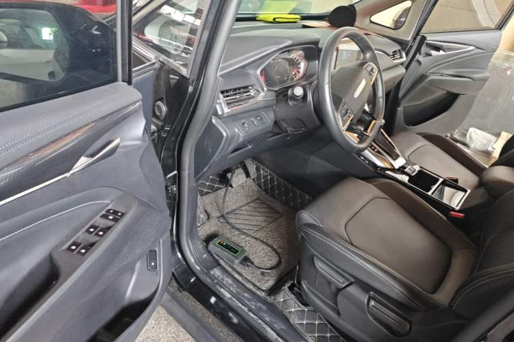 Used SAIC MAXUS G50 2022 1.5T Automatic Comfort Touring B Driver Seat