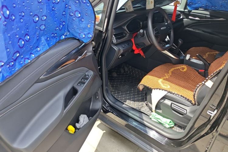 Used SAIC MAXUS G50 2022 1.5T Manual Comfort B Driver Seat