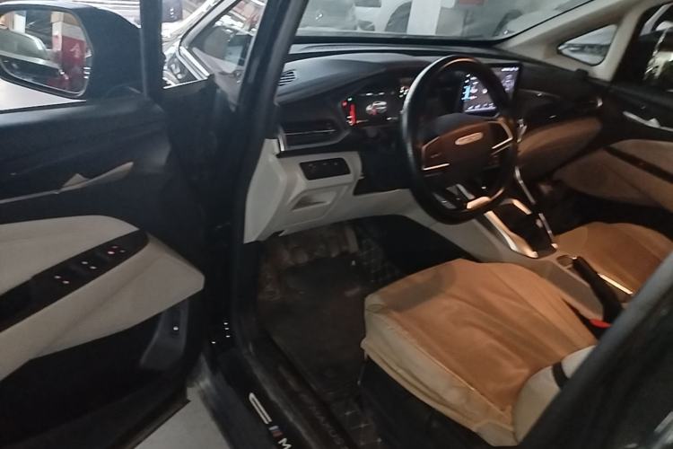 Used SAIC MAXUS G50 2022 1.5T Manual Touring A Driver Seat