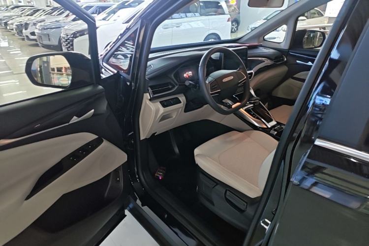 Used SAIC MAXUS G50 2022 1.5T Automatic Comfort Touring A Driver Seat