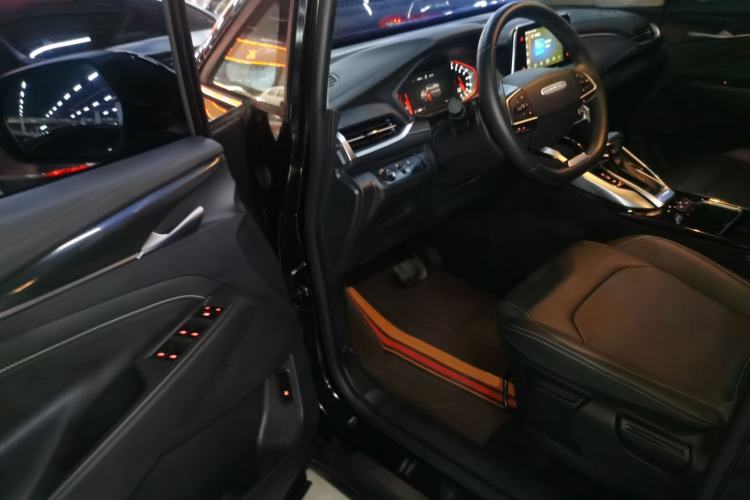 Used SAIC MAXUS G50 2022 1.5T Automatic Comfort Touring B Driver Seat