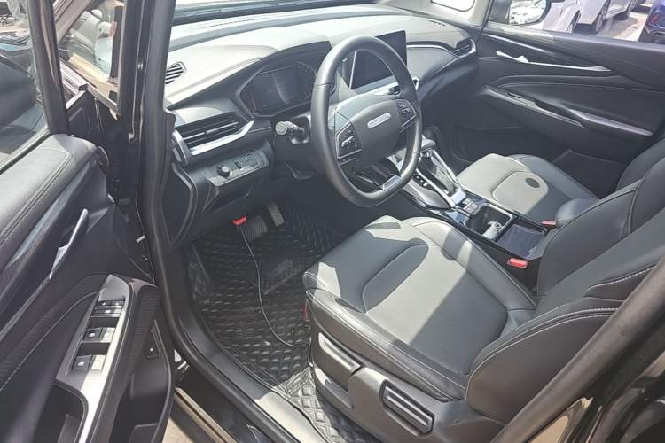 Used SAIC MAXUS G50 2022 1.5T Automatic Comfort Touring B Driver Seat