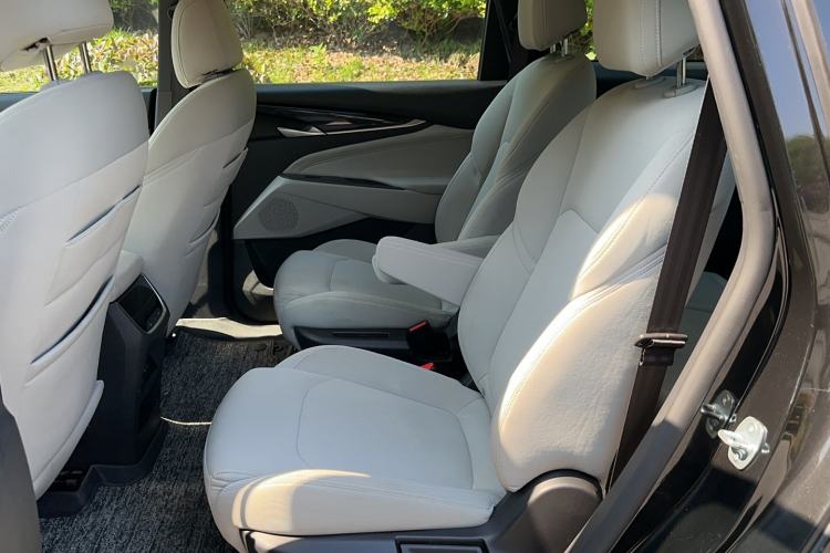 Used SAIC MAXUS G50 2022 1.5T Automatic Comfort Touring A Driver Seat