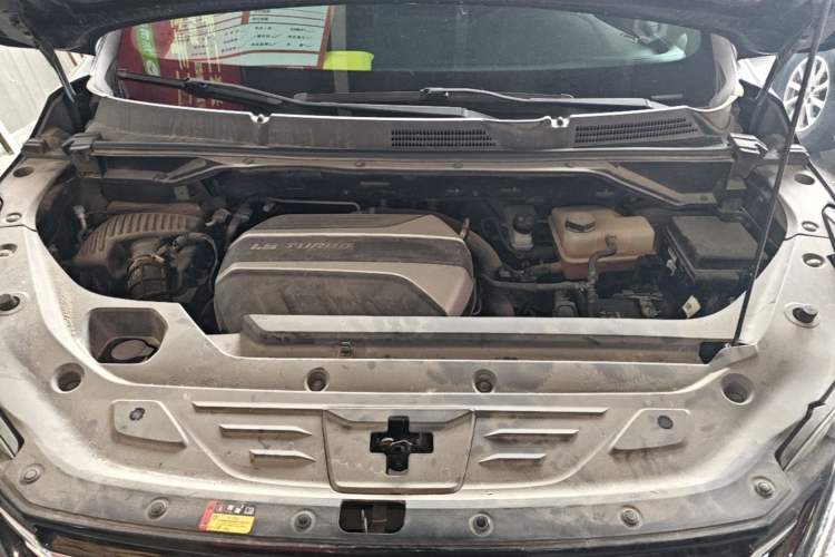 Used SAIC MAXUS G50 2022 1.5T Automatic Comfort Touring B Engine Bay