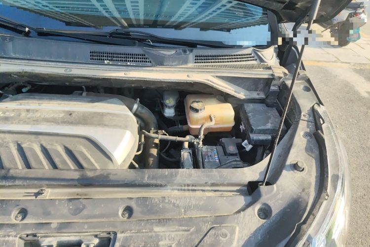 Used SAIC MAXUS G50 2022 1.5T Manual Touring A Engine Bay Left