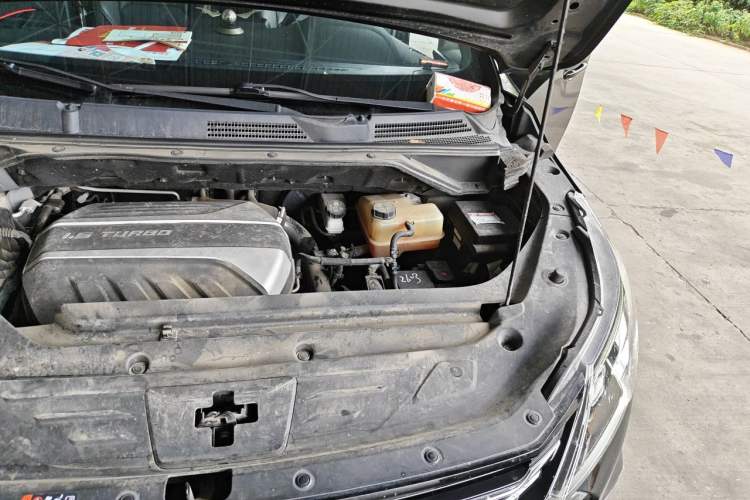 Used SAIC MAXUS G50 2022 1.5T Automatic Comfort Touring B Engine Bay Left