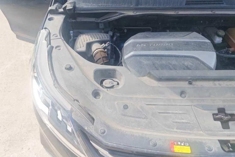 Used SAIC MAXUS G50 2022 1.5T Automatic Comfort Touring B Engine Bay Right