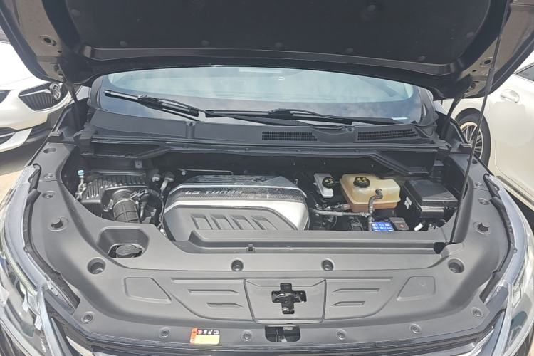 Used SAIC MAXUS G50 2022 1.5T Automatic Comfort Touring B Engine Bay