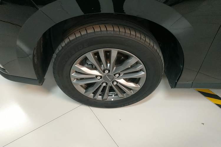 Used SAIC MAXUS G50 2022 1.5T Automatic Comfort Touring B Exterior 4