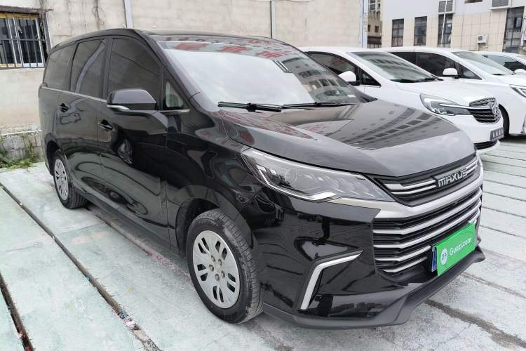 Used SAIC MAXUS G50 2022 1.5T Automatic Comfort Touring A Front Right 45 Deg