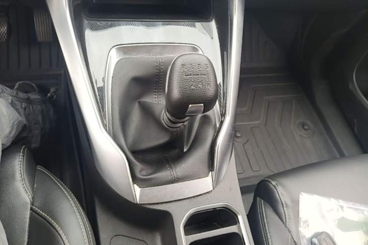 Used SAIC MAXUS G50 2022 1.5T Manual Comfort B Gear Lever