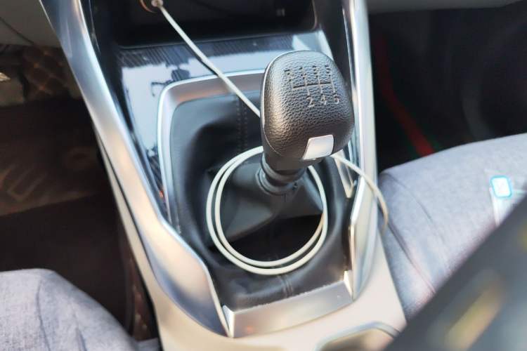 Used SAIC MAXUS G50 2022 1.5T Manual Touring A Gear Lever