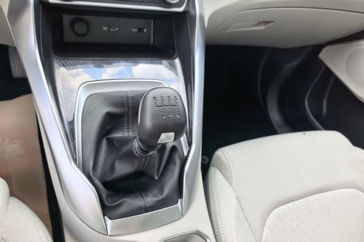 Used SAIC MAXUS G50 2022 1.5T Manual Touring A Gear Lever