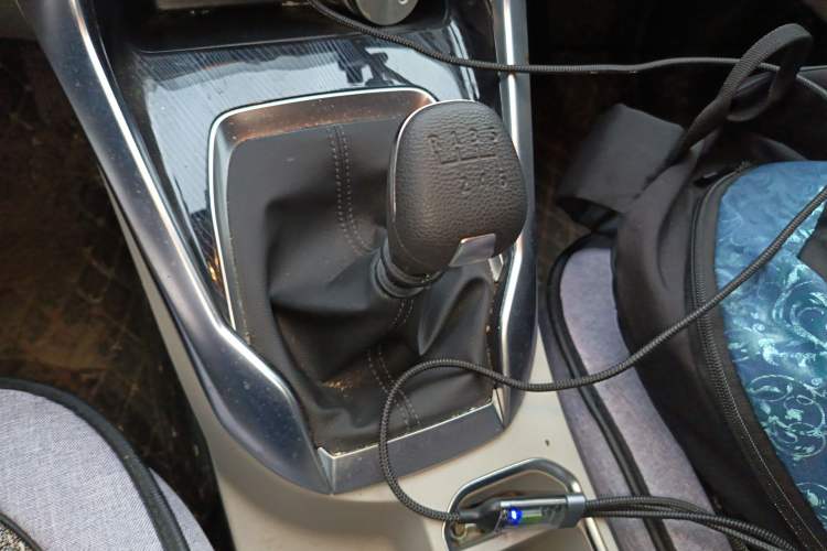 Used SAIC MAXUS G50 2022 1.5T Manual Touring A Gear Lever