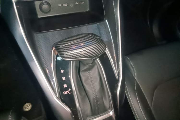 Used SAIC MAXUS G50 2022 1.5T Automatic Comfort Touring B Gear Lever