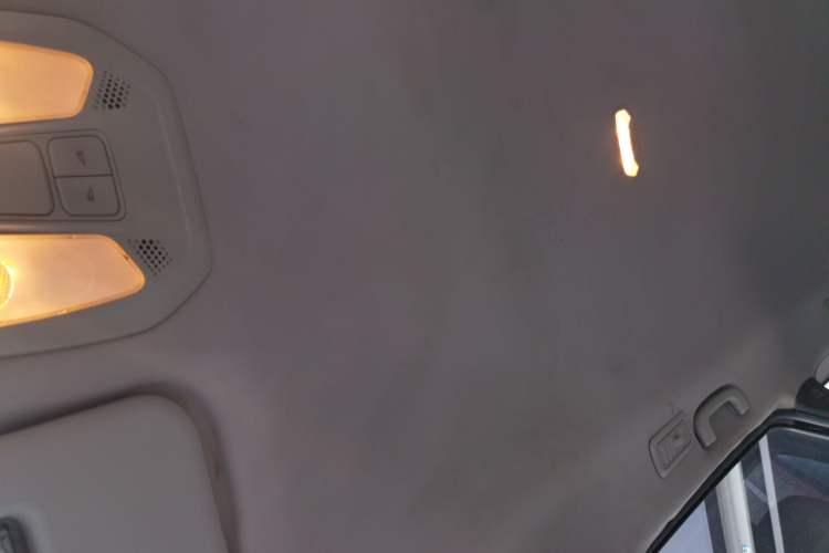 Used SAIC MAXUS G50 2022 1.5T Automatic Comfort Touring A Headliner