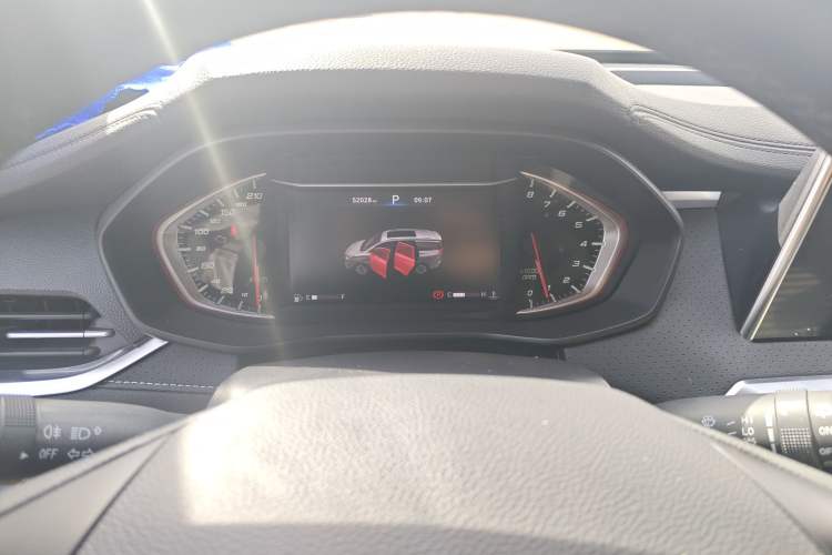 Used SAIC MAXUS G50 2022 1.5T Automatic Comfort Touring B Instrument Cluster