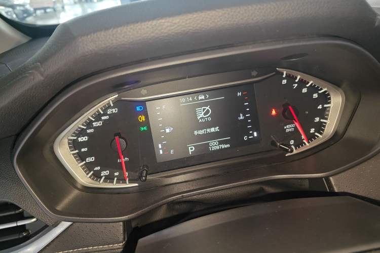 Used SAIC MAXUS G50 2022 1.5T Automatic Comfort Touring B Instrument Cluster
