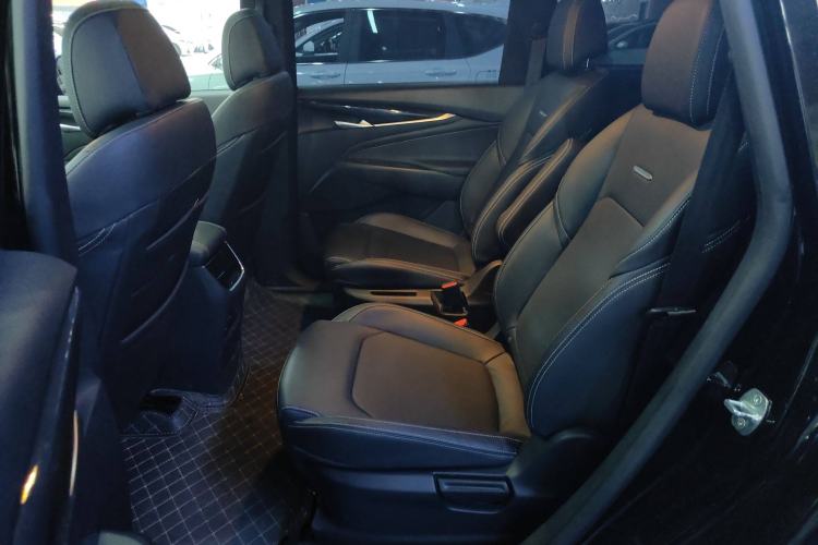 Used SAIC MAXUS G50 2022 1.5T Automatic Comfort Touring B Interior 1