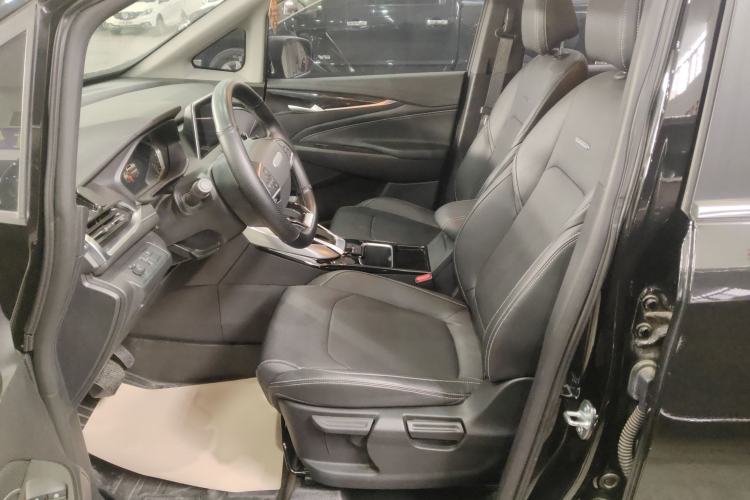 Used SAIC MAXUS G50 2022 1.5T Automatic Comfort Touring B Interior 1