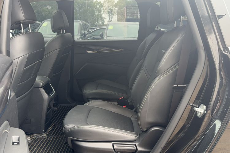 Used SAIC MAXUS G50 2022 1.5T Automatic Comfort Touring B Interior 2