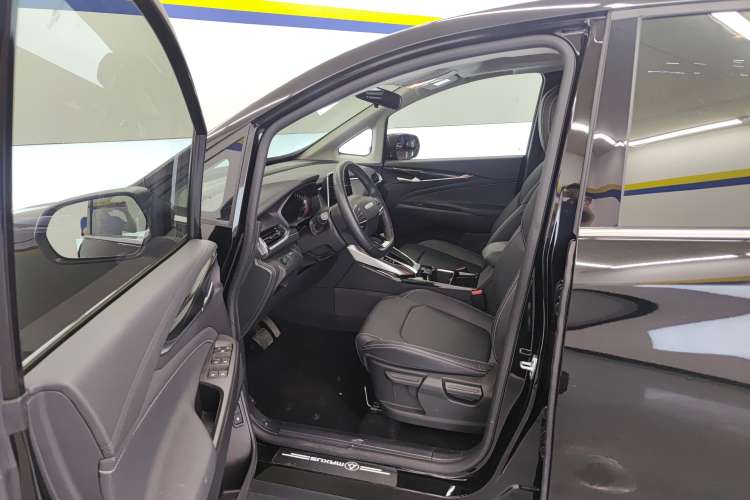 Used SAIC MAXUS G50 2022 1.5T Automatic Comfort Touring B Left Front Seat