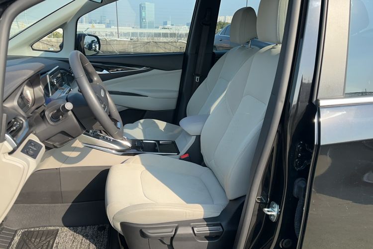 Used SAIC MAXUS G50 2022 1.5T Automatic Comfort Touring A Left Front Seat