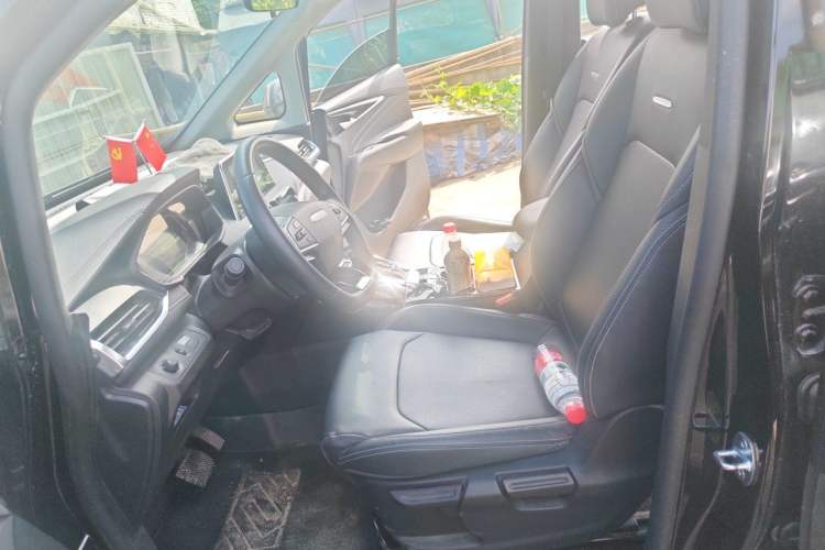 Used SAIC MAXUS G50 2022 1.5T Automatic Comfort Touring B Left Front Seat