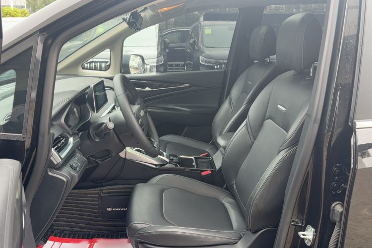 Used SAIC MAXUS G50 2022 1.5T Automatic Comfort Touring B Left Front Seat