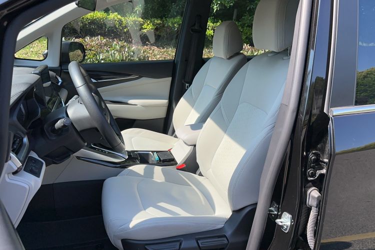 Used SAIC MAXUS G50 2022 1.5T Automatic Comfort Touring A Left Front Seat